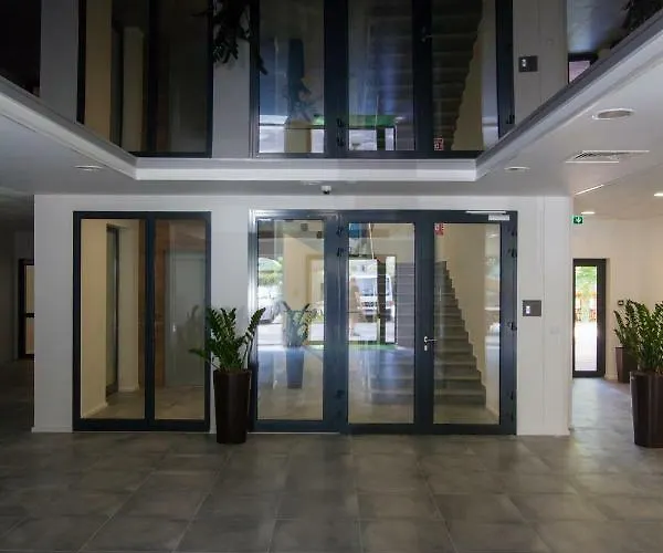 Dwie Sosny - 48 アパート *